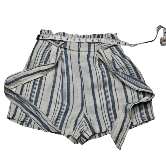 Zara Women's Cream and Blue Summer Linen Striped Shorts, size Extra Small - Picture 5 of 8